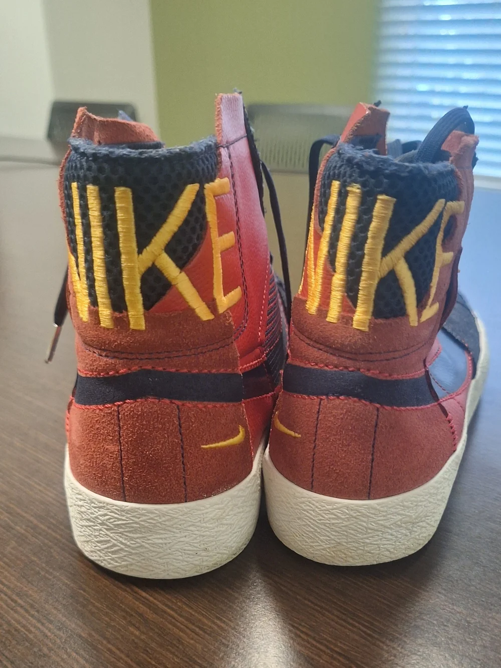 Nike Men’s Navy & Red High-Top Casual Sneakers